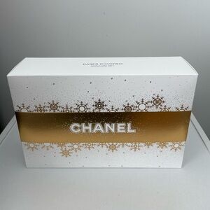 Chanel Limited Edition holiday set with 2 full size products and pouch NWT!